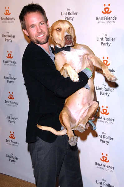 Chris Payne Gilbert at The14th Annual Lint Roller Party hosted by The Best Friends Animal Society. The Jim Henson Company Lot, Hollywood, CA. 11-10-07 — Stockfoto