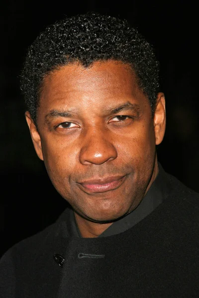 Denzel Washington no Los Angeles Premiere de "The Great Debaters". Arclight Cinerama Dome, Hollywood, CA. 12-11-07 — Fotografia de Stock