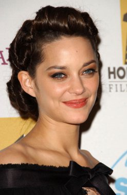Marion Cotillard at the Hollywood Film Festival's 11th Annual Hollywood Awards. Beverly Hilton Hotel, Beverly Hills, CA. 10-22-07