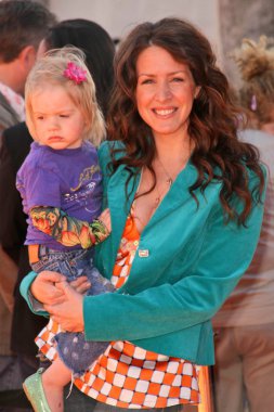 Joely fisher ve kızı gerçek