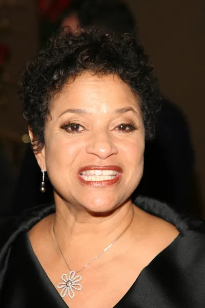 Debbie Allen at the 9th Annual Family Television Awards Dinner. Beverly Hilton Hotel, Beverly Hills, CA. 11-28-07 — ストック写真