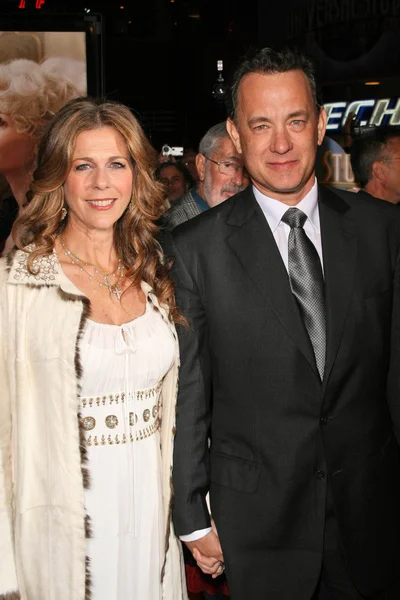 Rita wilson en tom hanks — Stockfoto