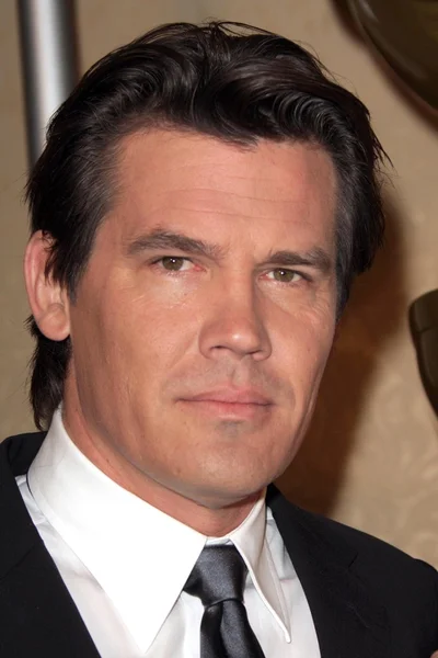 Josh Brolin basın toplantısında 2008 Bayan altın küre olduğunu duyurmaktan Rumer Willis. Beverly Hilton Hotel, Beverly Hills, Ca. 11-14-07 — Stok fotoğraf