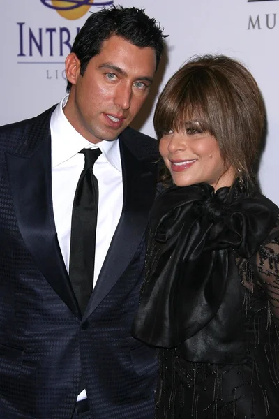 Paula Abdul and guest — Stock Photo, Image