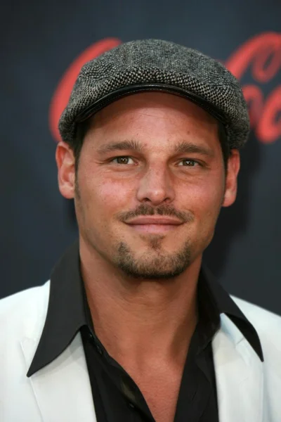 Justin Chambers arrive aux American Music Awards 2007. Nokia Center, Los Angeles, Californie. 11-18-07 — Photo