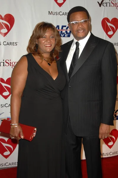 Judge Greg Mathis and wife Linda — Zdjęcie stockowe