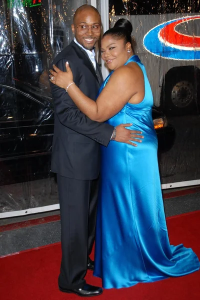 Mo'Nique and husband Sidney Hicks — Stock Photo, Image