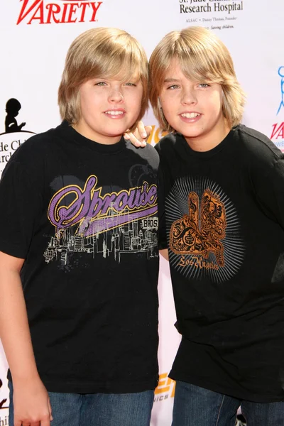 Dylan Sprouse and Cole Sprouse at the 2007 Power of Youth Benefiting St. Jude. The Globe Theatre, Universal City, CA. 10-06-07 — Stock Photo, Image