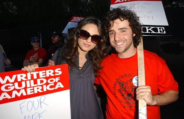 Mila Kunis and David Krumholtz — Stok fotoğraf