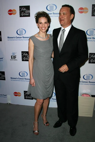 Hilary Swank e Tom Hanks — Fotografia de Stock