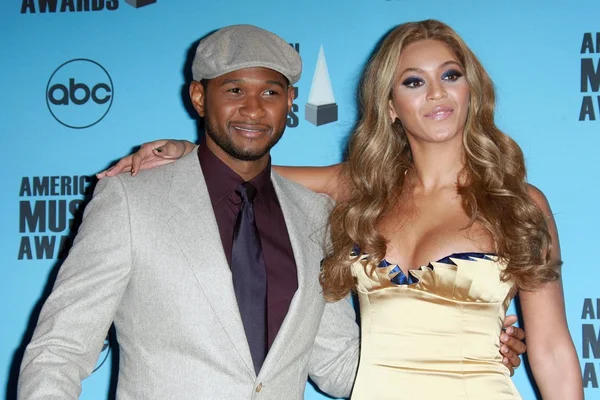 Usher and Beyonce Knowles — Stock Photo, Image