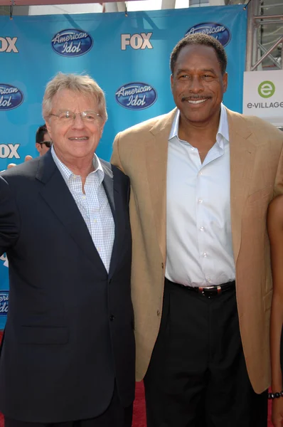 Jerry Springer and Dave Winfield — Stok fotoğraf