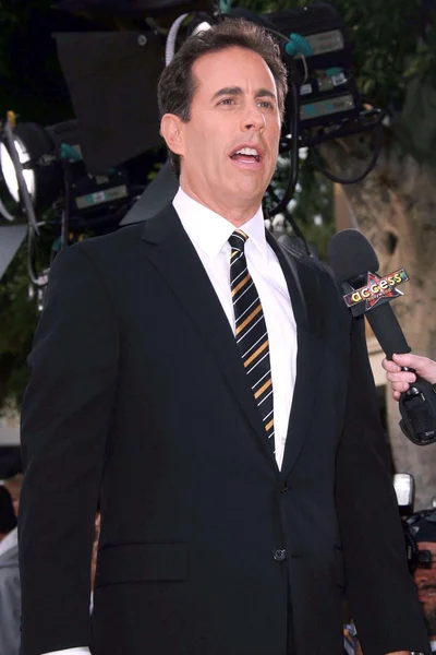 Jerry Seinfeld at the Los Angeles premiere of "Bee Movie". Mann Village Theatre, Westwood, CA. 10-28-07 — Stock Photo, Image