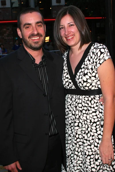 Joe Nussbaum och gäst på Los Angeles premiären av "Sydney White". Mann Bruin Theatre, Westwood, ca. 09-20-07 — Stockfoto