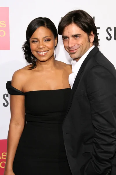 Sanaa Lathan and John Stamos — Stock Photo, Image