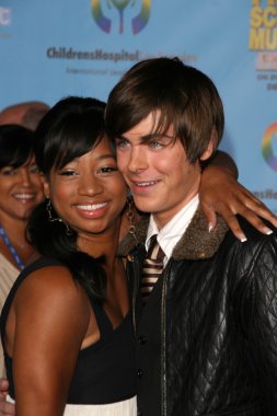 Monique coleman ve zac efron