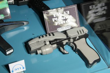 EM-33 Plasma Pistol