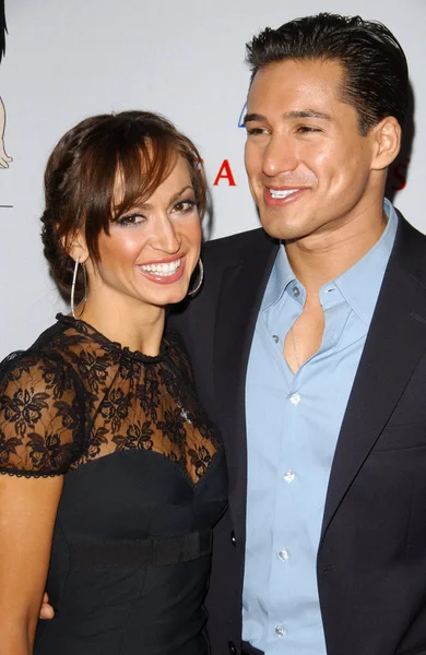 Mario Lopez et Karina Smirnoff au 7e gala annuel de collecte de fonds PADRES Contra El Cancer. The Lot, West Hollywood, Californie. 10-18-07 — Photo