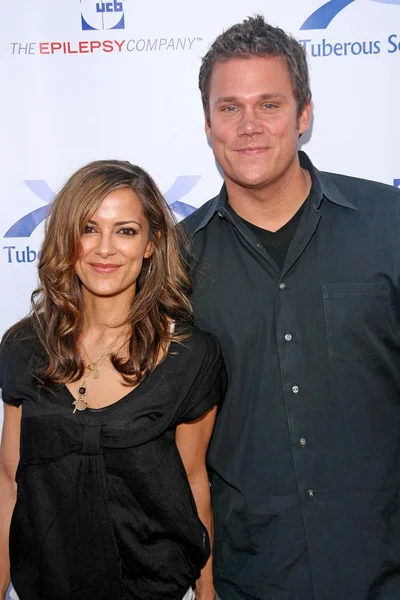 Rebecca Budig et Bob Guiney — Photo