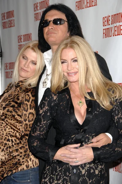 Tracy Tweed with Gene Simmons and Shannon Tweed — Stock Photo, Image