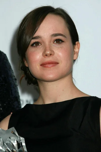 Ellen Page at The 13th Annual Critic's Choice Awards. Santa Monica Civic Auditorium, Santa Monica, CA. 01-07-08 — Stock Photo, Image