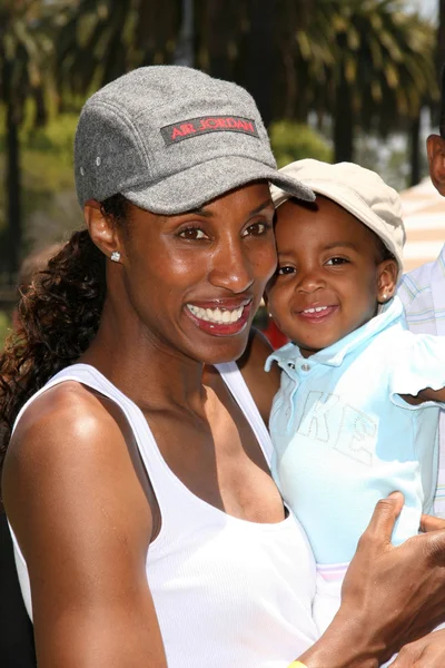 Lisa leslie und tochter lauren — Stockfoto