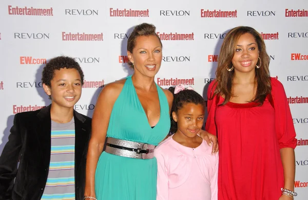 Vanessa l. williams och familj — Stockfoto