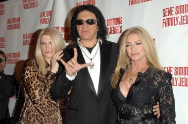 Tracy tweed ile gene simmons ve shannon tweed