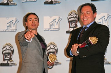 Robert downey jr. ve jon favreau