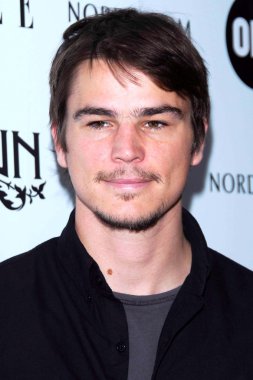 Josh Hartnett at the Edun/One's VIP Luncheon to launch the second limited edition Edun designed One tee benefiting the ALAFA Fund. Project7ten, Venice Beach, CA. 10-16-07