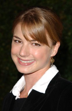 Emily vancamp, los angeles premiere 