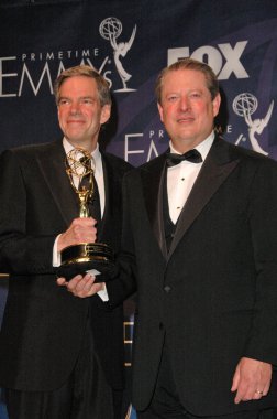 Joel Hyatt and Al Gore in the press room at the 59th Annual Primetime Emmy Awards. The Shrine Auditorium, Los Angeles, CA. 09-16-07