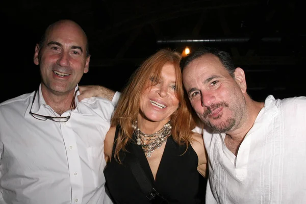 James Eckhouse with Marilyn Vance and Malcolm Danare at the party celebrating the opening night of the play "In Heat". The Lost Studio, Hollywood, CA. 06-15-08 — Stock Photo, Image