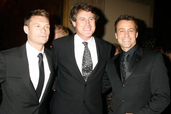 Ryan Seacrest with Tony Griffin and Ty Treadway — Stock Photo, Image