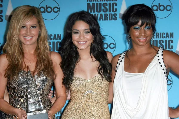 Ashley tisdale vanessa anne hudgens, monique coleman — Zdjęcie stockowe