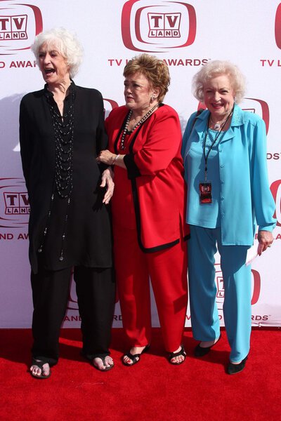 Беатрис Артур, Рю МакКлэнахан, Бетти Уайт
