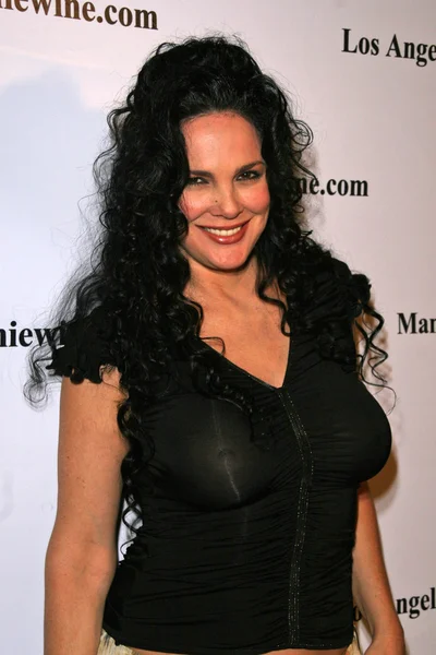 Julie Strain at the Launch of "Mamitage" Wine Collection. Eleven, West Hollywood, CA. 11-14-07 — Stock Photo, Image