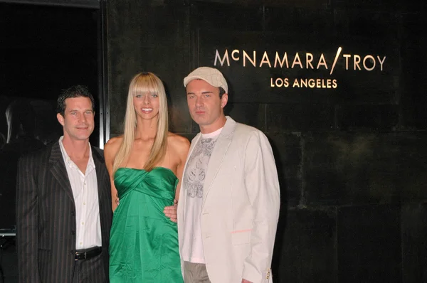 Dylan Walsh with Taylor Erickson and Julian McMahon at a media event promoting Nip Tuck's move from Miami to Los Angeles. Hollywood and Highland Center, Hollywood, CA. 10-25-07 — Stok fotoğraf