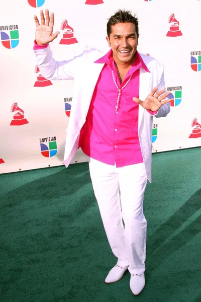 Checo Acosta llega a los 8º Premios Grammy Latinos Anuales. Mandalay Bay, Las Vegas, NV. 11-08-07 —  Fotos de Stock