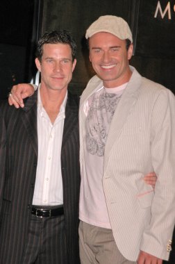 Dylan Walsh and Julian McMahon at a media event promoting Nip Tuck's move from Miami to Los Angeles. Hollywood and Highland Center, Hollywood, CA. 10-25-07