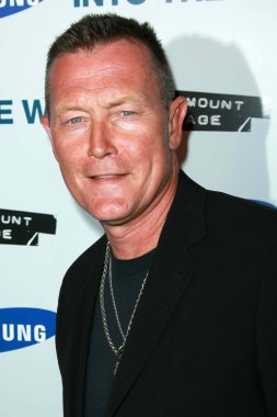 Robert patrickZoe saldano