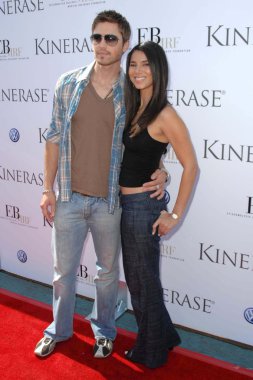 Eric sanchez kinerase Cilt Bakımı şenlikte ev tıbbi araştırma Vakfı yararına courteney cox tarafından barındırılan iskeleye kış ve roselyn. Santa monica pier, santa monica, ca. 09 / 29 / 07