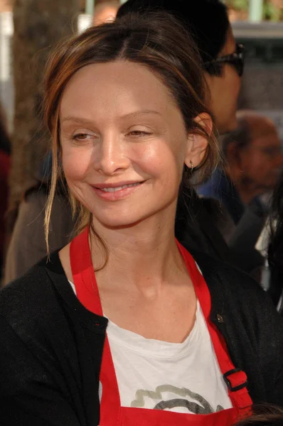 Calista flockhart på los angeles uppdragets thanksgiving middag för hemlösa. l.a. uppdrag, los angeles, ca. 10-21-07 — Stockfoto