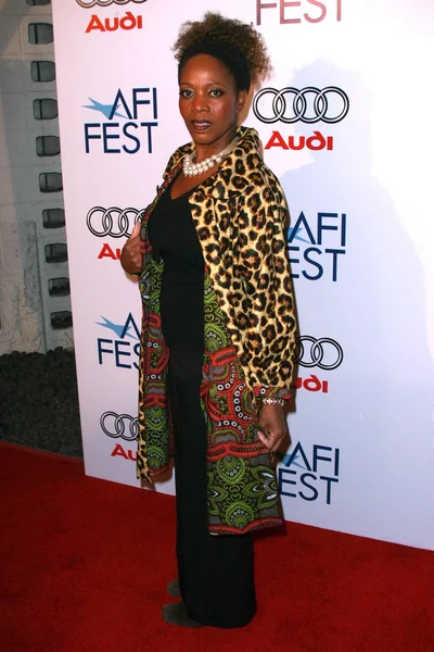 Alfre Woodard на прем'єрі 2007 Afi Fest любов під час холери. AFI Fest на даху, с Голлівуді, Ca. 11-11-07 — стокове фото