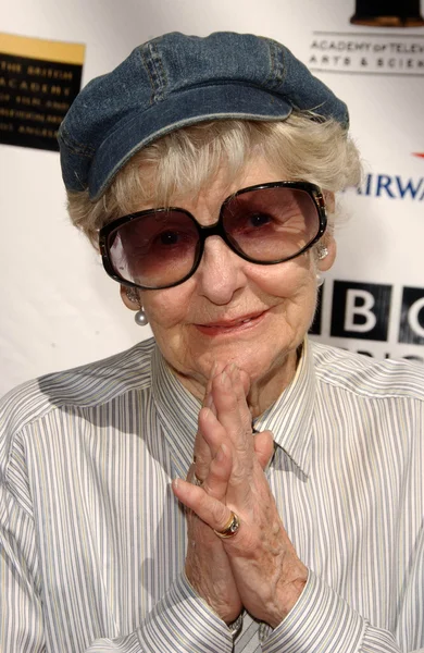 Elaine Stritch at the 5th Annual BAFTA-LA Tea Party honoring Emmy Nominees. Wattles Mansion, Los Angeles, CA. 09-15-07 — Stock Photo, Image