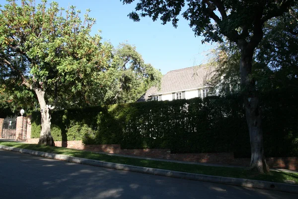 Ozzie ネルソン家有名なお化け屋敷の場所でハリウッドとその周辺。Ca. 07/10/21 — ストック写真