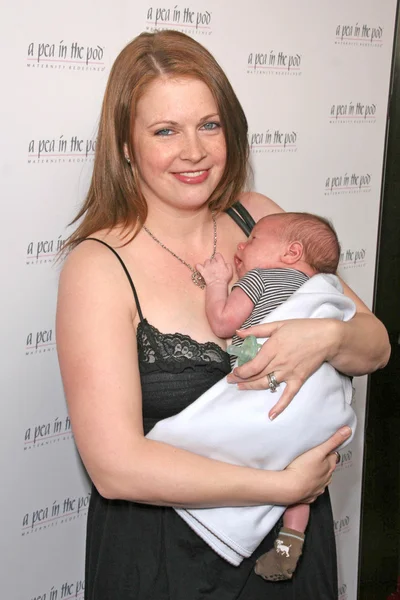 Melissa Joan Hart et son fils Braydon — Photo