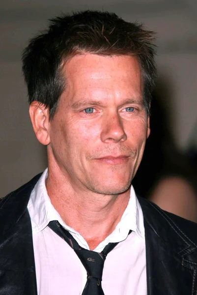 Kevin bacon w los angeles premiera "szyny i więzi". Steven j. ross teatru, burbank, ca. 10-23-07 — Zdjęcie stockowe