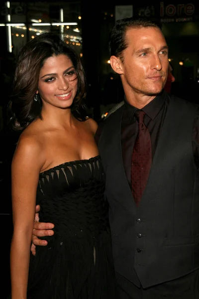 Camilla alves och matthew mcconaughey — Stockfoto