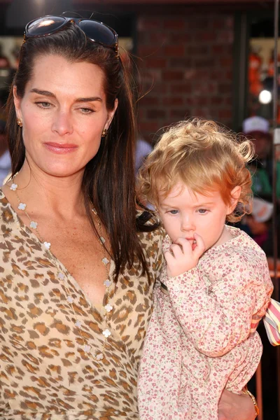 Brooke Shields and daughter — Stock Photo, Image